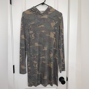 Tresics NWT size S dress